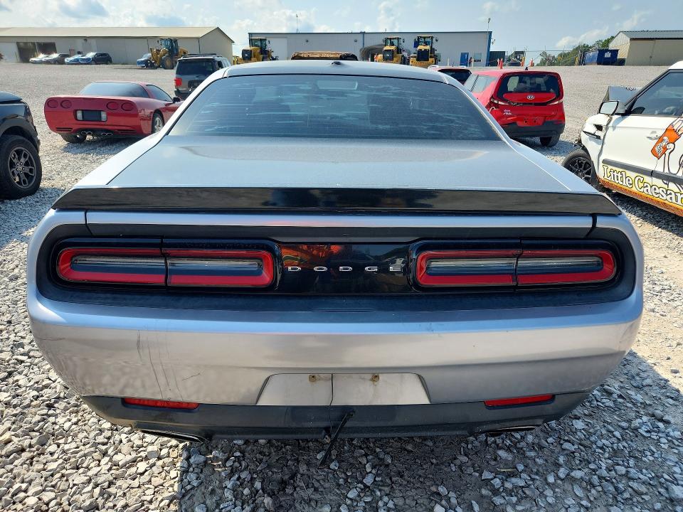 64212196 :رقم المزاد ، 2C3CDZAG0FH743980 vin ، 2015 Dodge Challenger مزاد بيع