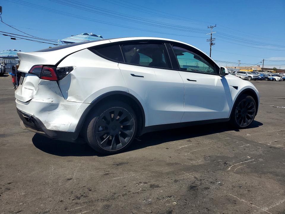 Продажа на аукционе авто 2023 Tesla Model Y, vin: 7SAYGDEE9PF621925, номер лота: 65404546