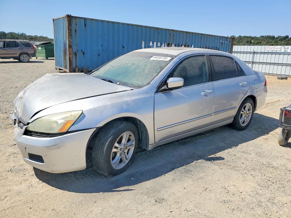 2006 Honda Accord მანქანა იყიდება აუქციონზე, vin: 1HGCM567X6A055563, აუქციონის ნომერი: 64038736