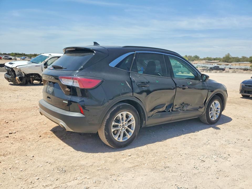 64949006 :رقم المزاد ، 1FMCU0G61LUB02475 vin ، 2020 Ford Escape مزاد بيع