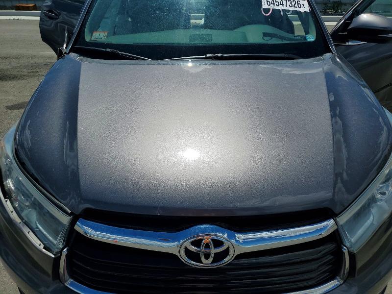 Продажа на аукционе авто 2015 Toyota Highlander, vin: 5TDDKRFH8FS093434, номер лота: 64547326