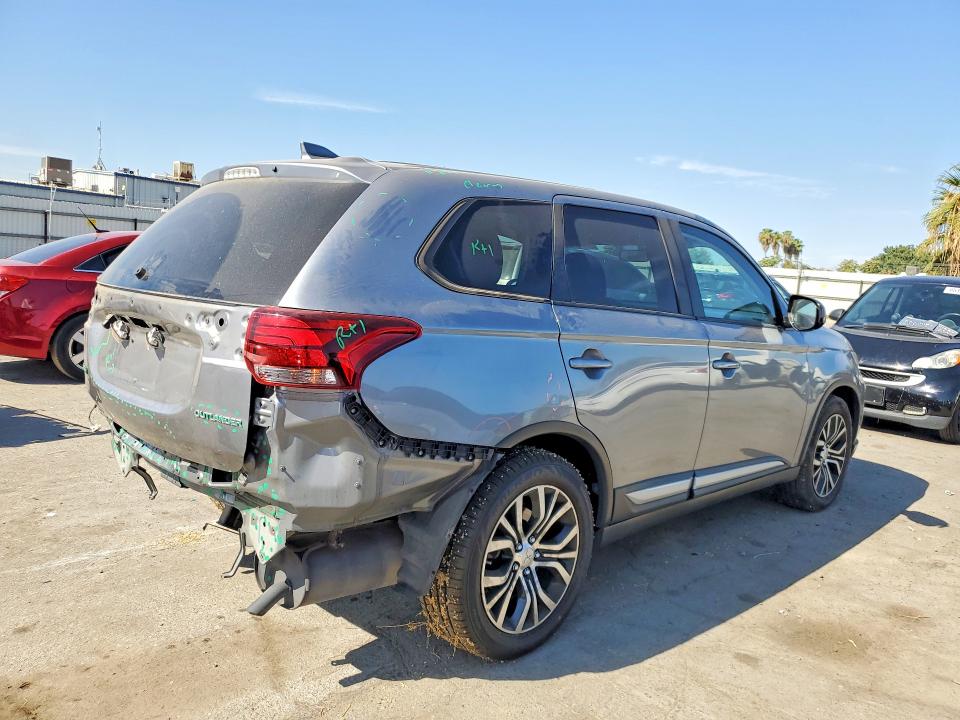 2017 Mitsubishi Outlander მანქანა იყიდება აუქციონზე, vin: JA4AD2A39HZ014445, აუქციონის ნომერი: 65476286