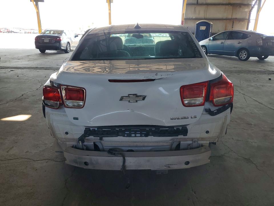 64563106 :رقم المزاد ، 1G11B5SLXFF198071 vin ، 2015 Chevrolet Malibu مزاد بيع