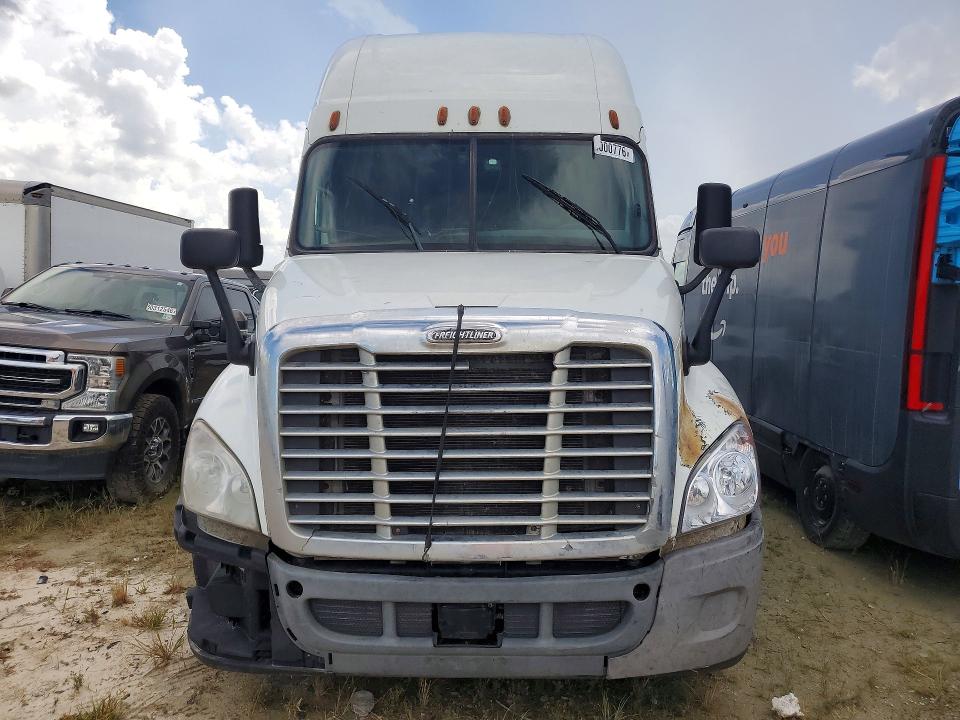 Aukcja sprzedaży 2015 Freightliner Cascadia, vin: 1FUJGLD57FLGJ0097, numer aukcji: 64000776