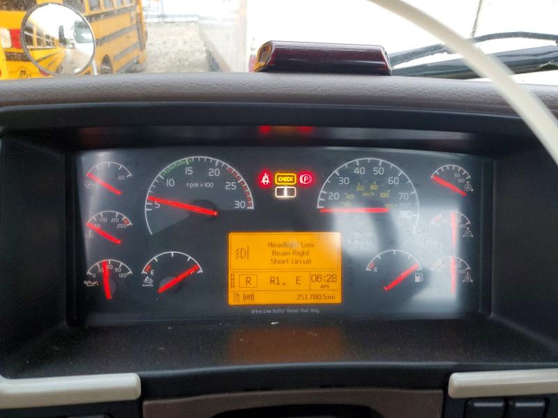 Aukcja sprzedaży 2014 Volvo Vn, vin: 4V4M19EG7EN170153, numer aukcji: 61046386