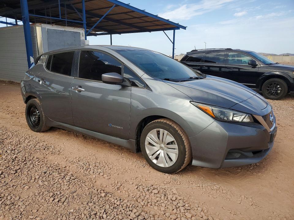 63915486 :رقم المزاد ، 1N4AZ1CPXKC300354 vin ، 2019 Nissan Leaf مزاد بيع