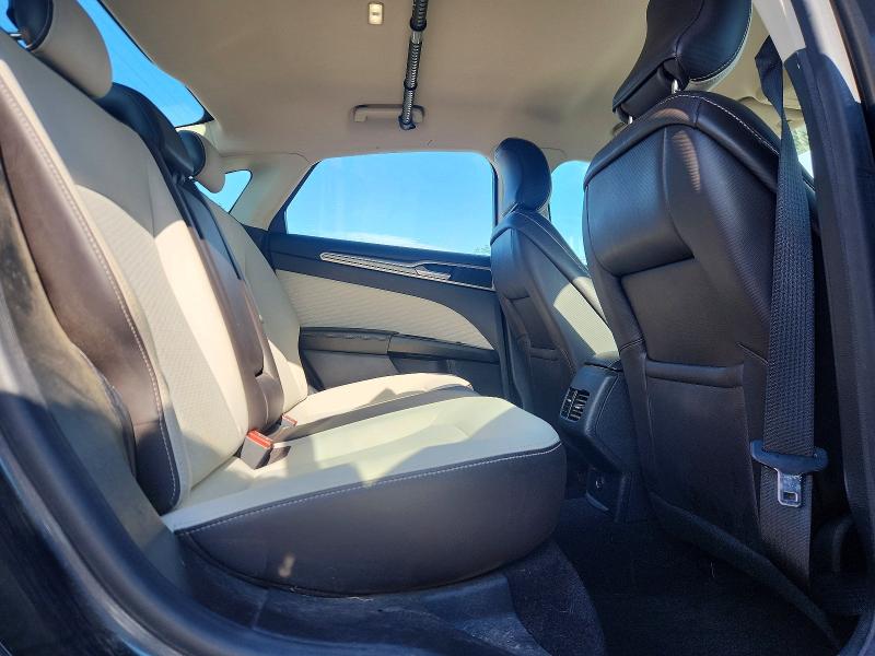 66420346 :رقم المزاد ، 3FA6P0HD9KR146743 vin ، 2019 Ford Fusion مزاد بيع