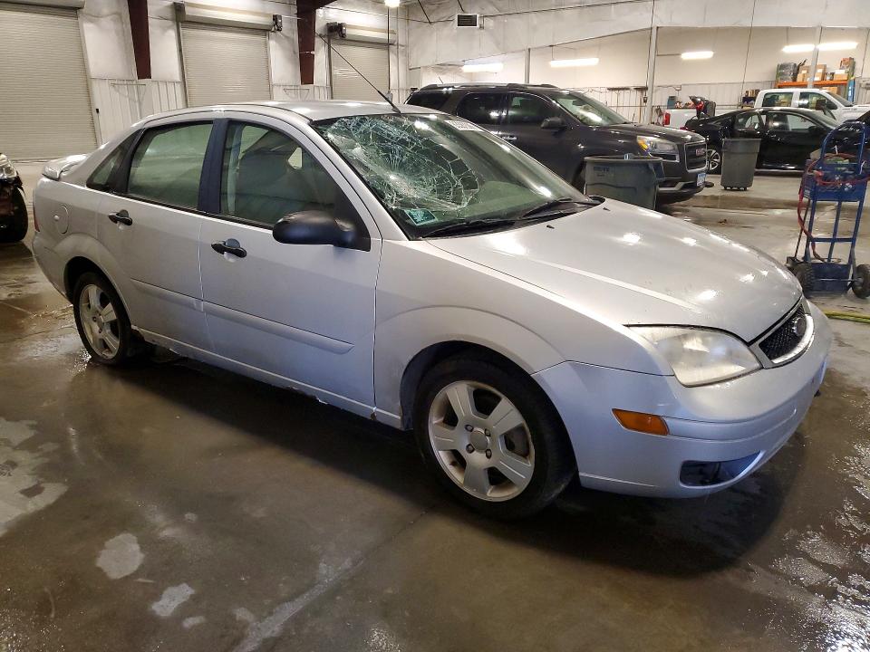 Продажа на аукционе авто 2005 Ford Focus, vin: 1FAFP34N45W295207, номер лота: 63383586