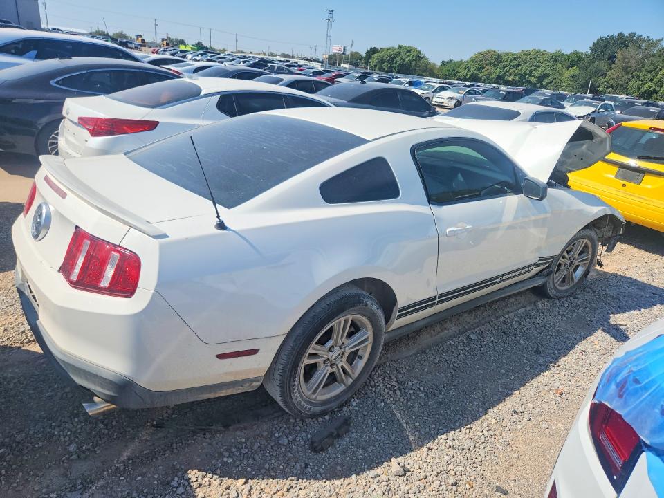 66620846 :رقم المزاد ، 1ZVBP8AN4A5171056 vin ، 2010 Ford Mustang مزاد بيع
