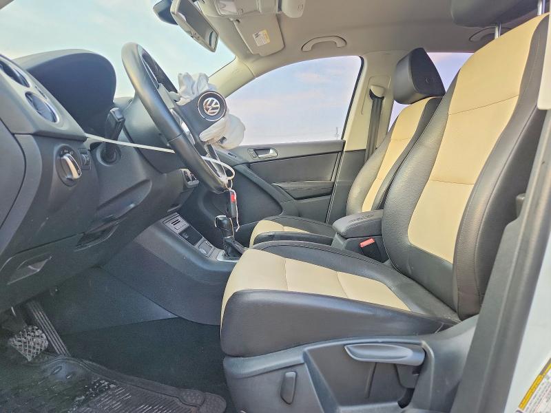 2016 Volkswagen Tiguan მანქანა იყიდება აუქციონზე, vin: WVGAV7AXXGW601199, აუქციონის ნომერი: 66809216