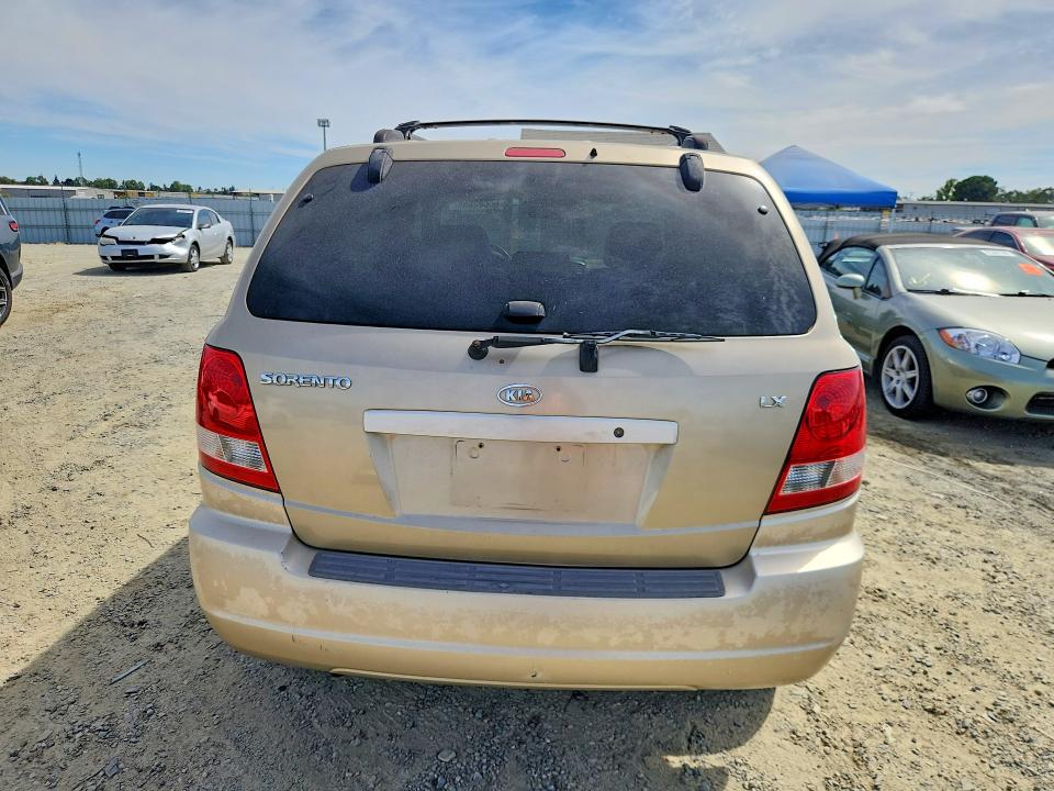 66082686 :رقم المزاد ، KNDJD733835049719 vin ، 2003 Kia Sorento مزاد بيع