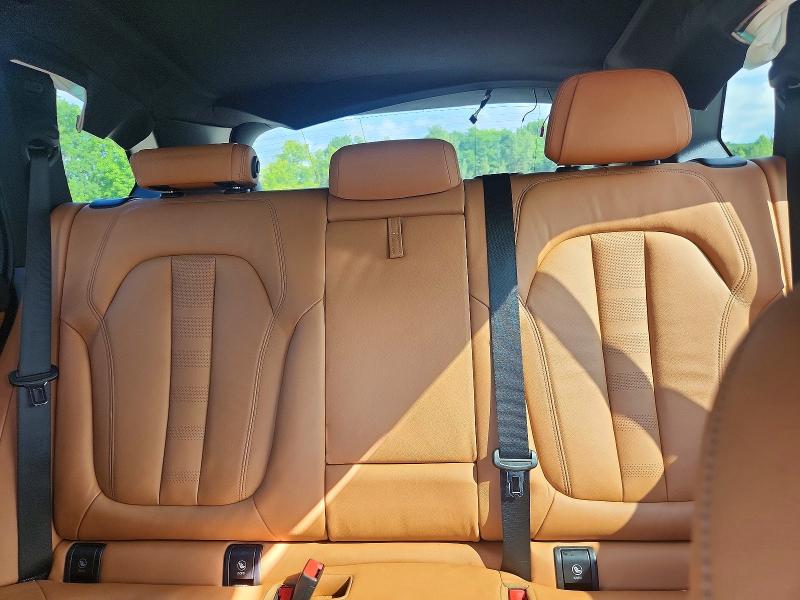 65379486 :رقم المزاد ، 5UXCR6C00M9G29732 vin ، 2021 Bmw X5 مزاد بيع
