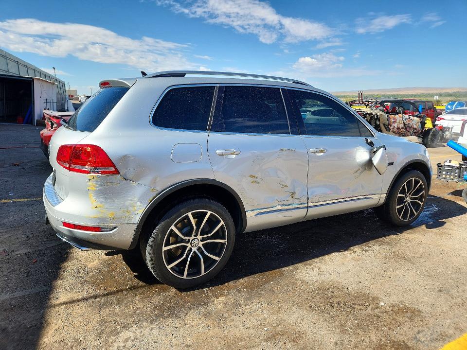 Продажа на аукционе авто 2012 Volkswagen Touareg, vin: WVGEK9BP2CD012125, номер лота: 65718646