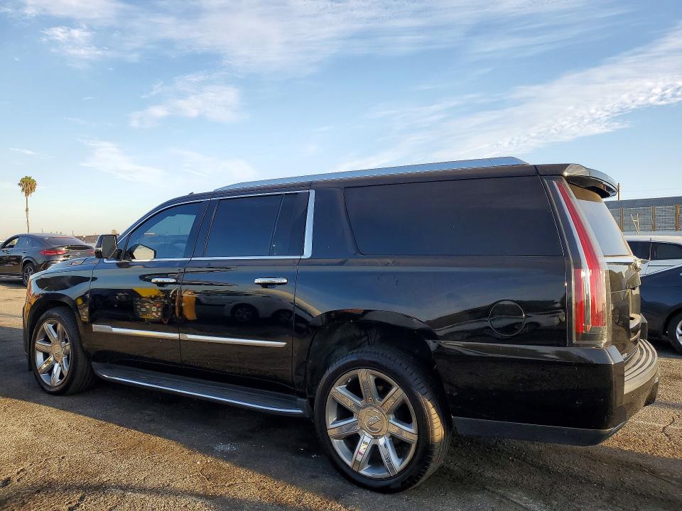 2020 Cadillac Escalade მანქანა იყიდება აუქციონზე, vin: 1GYS4HKJ3LR122119, აუქციონის ნომერი: 66076486