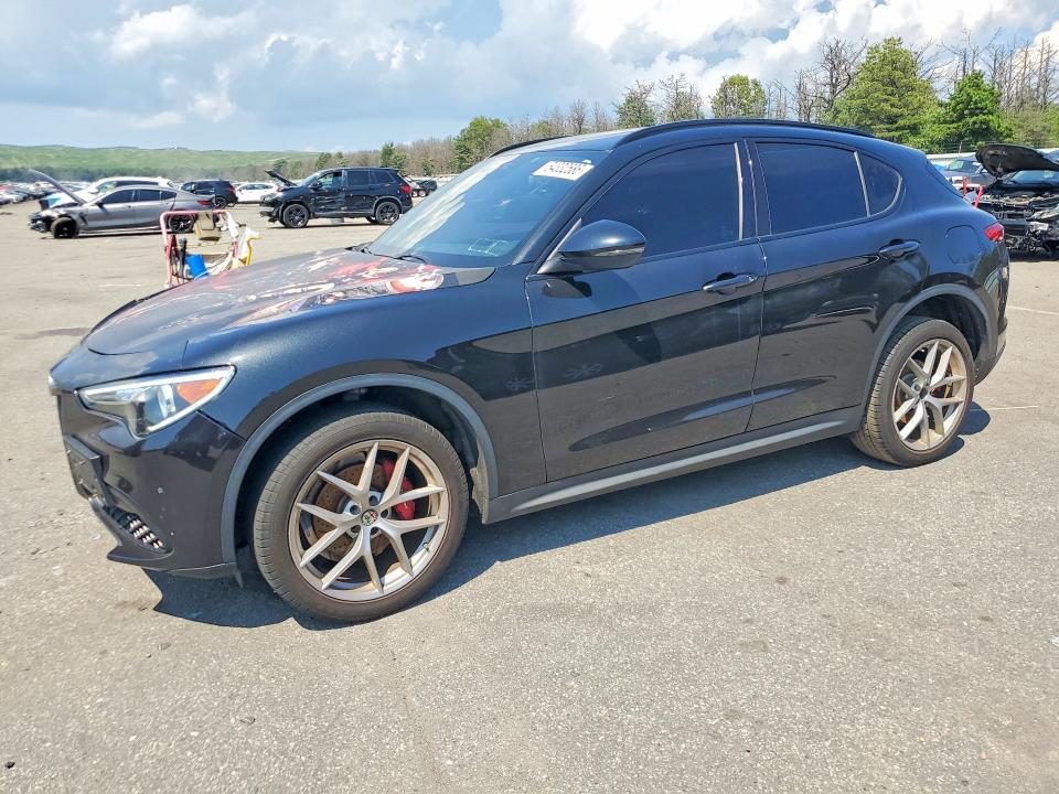 Auction sale of the 2018 Alfa Romeo Stelvio, vin: ZASFAKNN5J7B73309, lot number: 64332586