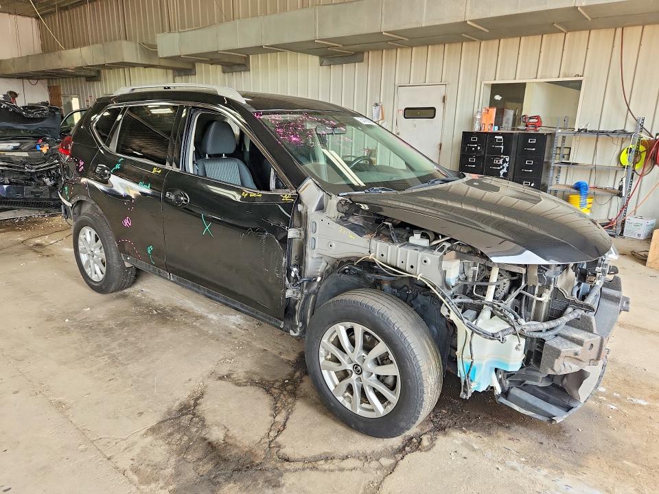 Продажа на аукционе авто 2018 Nissan Rogue, vin: KNMAT2MV5JP615035, номер лота: 64459996