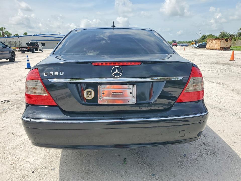 63722586 :رقم المزاد ، WDBUF56X28B212351 vin ، 2008 Mercedes-benz E مزاد بيع