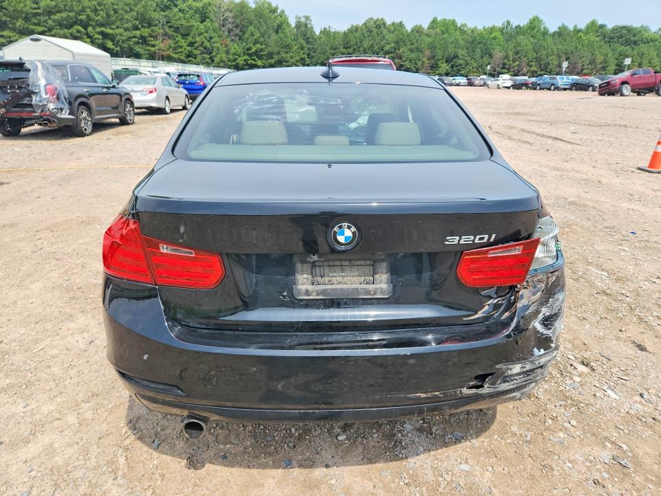 64118006 :رقم المزاد ، WBA3B1G52ENS79019 vin ، 2014 Bmw 320 مزاد بيع
