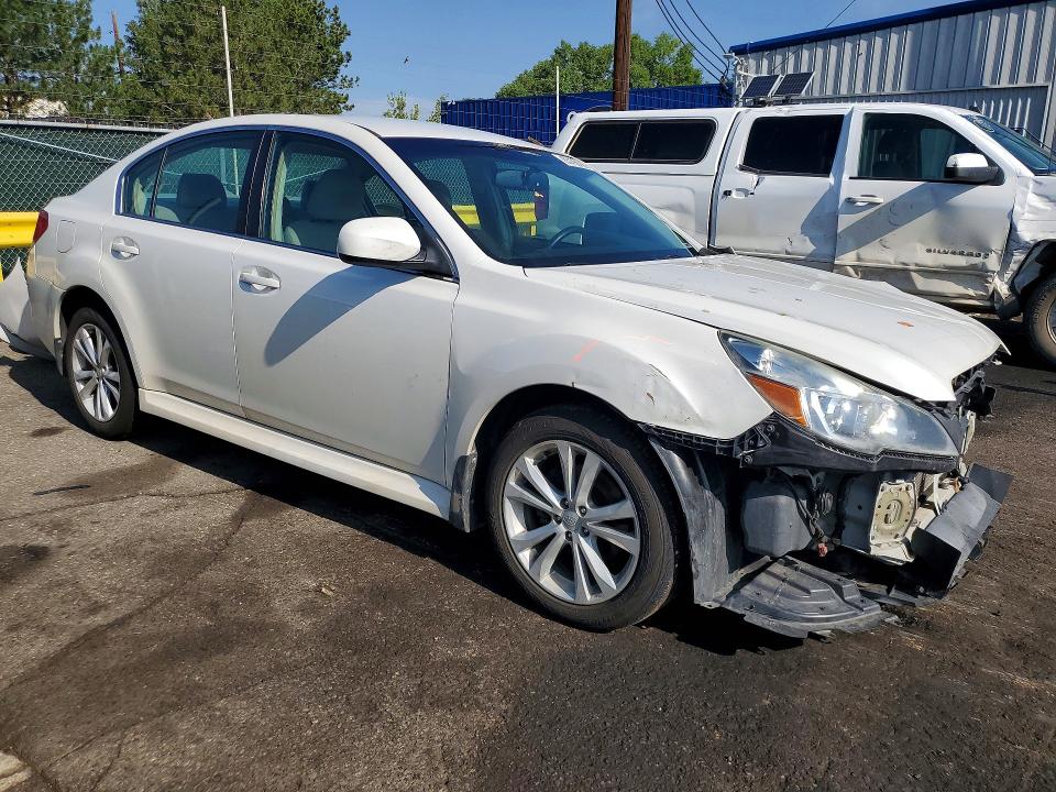2013 Subaru Legacy მანქანა იყიდება აუქციონზე, vin: 4S3BMCC61D3011155, აუქციონის ნომერი: 65190526