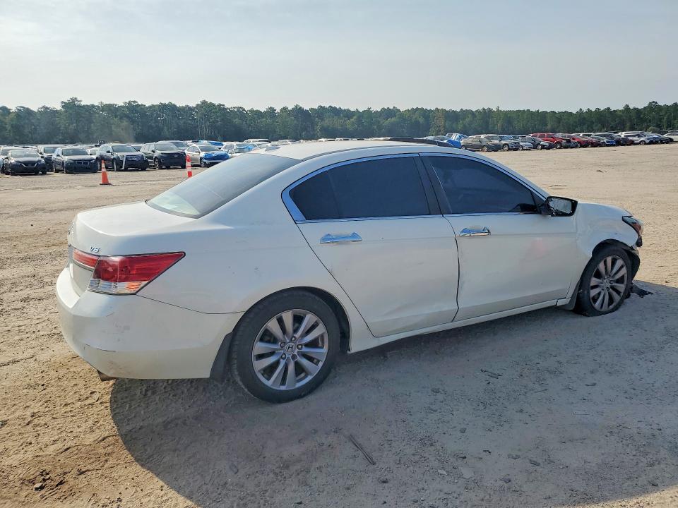 Продажа на аукционе авто 2011 Honda Accord, vin: 1HGCP3F82BA024208, номер лота: 64903366