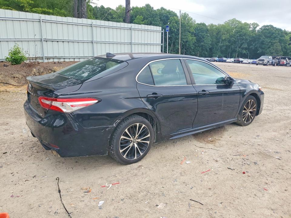 2020 Toyota Camry მანქანა იყიდება აუქციონზე, vin: 4T1G11AK3LU333626, აუქციონის ნომერი: 63996036