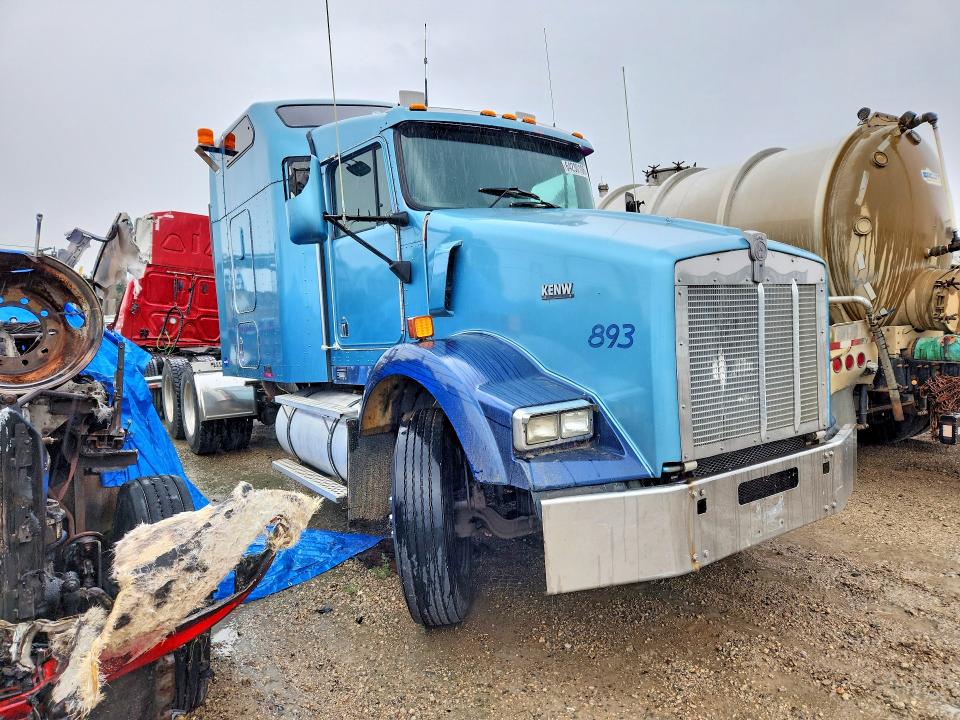 2000 Kenworth Construction მანქანა იყიდება აუქციონზე, vin: 1XKDDU9XXYJ844893, აუქციონის ნომერი: 64230106