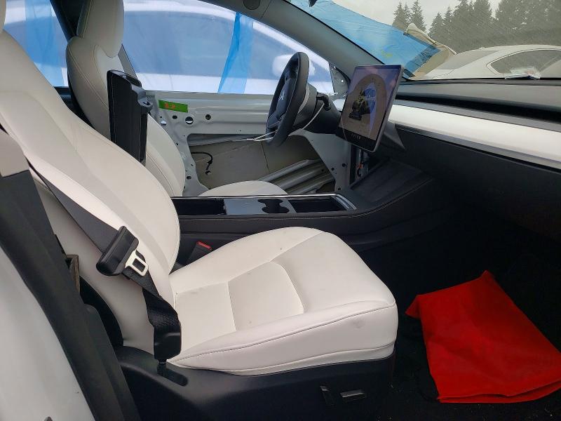 61796956 :رقم المزاد ، 7SAYGAEEXSF299383 vin ، 2025 Tesla Model Y مزاد بيع