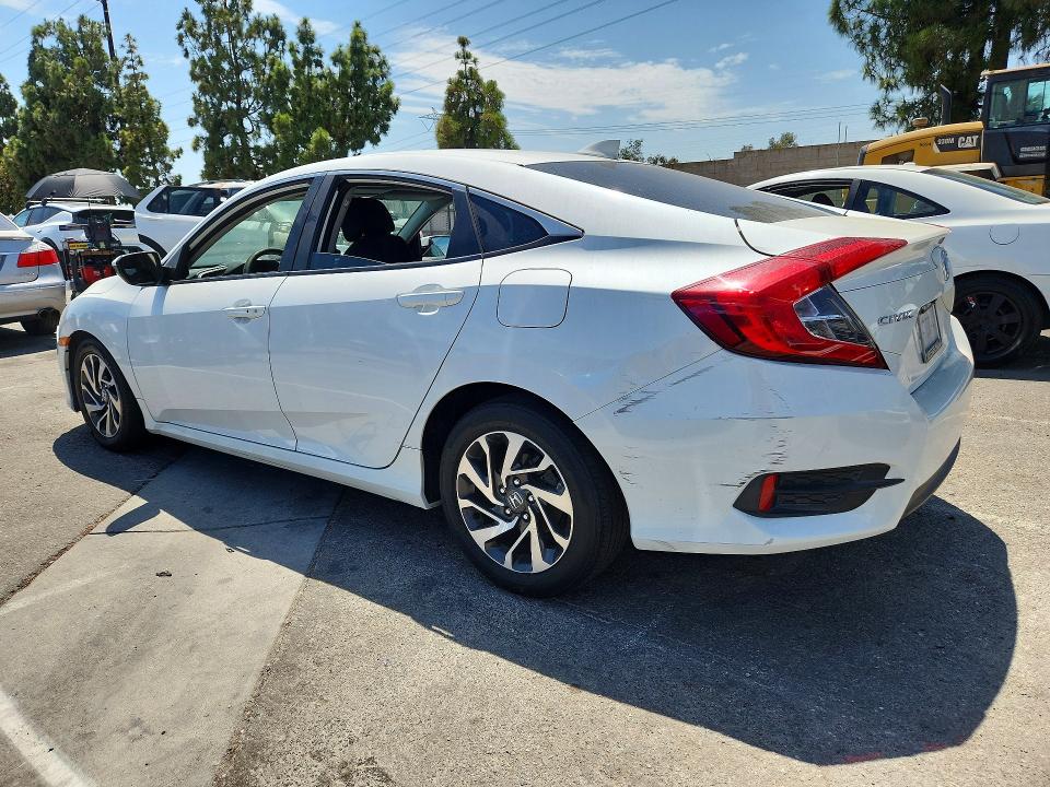 Продажа на аукционе авто 2017 Honda Civic, vin: 2HGFC2F73HH521191, номер лота: 64184366
