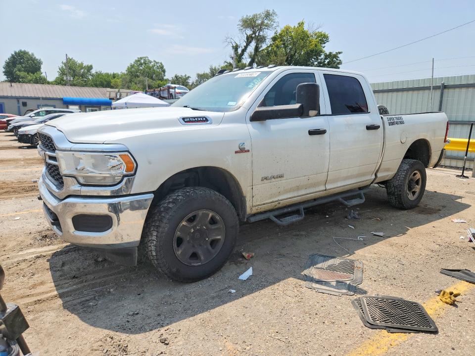 60003276 :رقم المزاد ، 3C6UR5CL0LG198936 vin ، 2020 Ram 2500 مزاد بيع