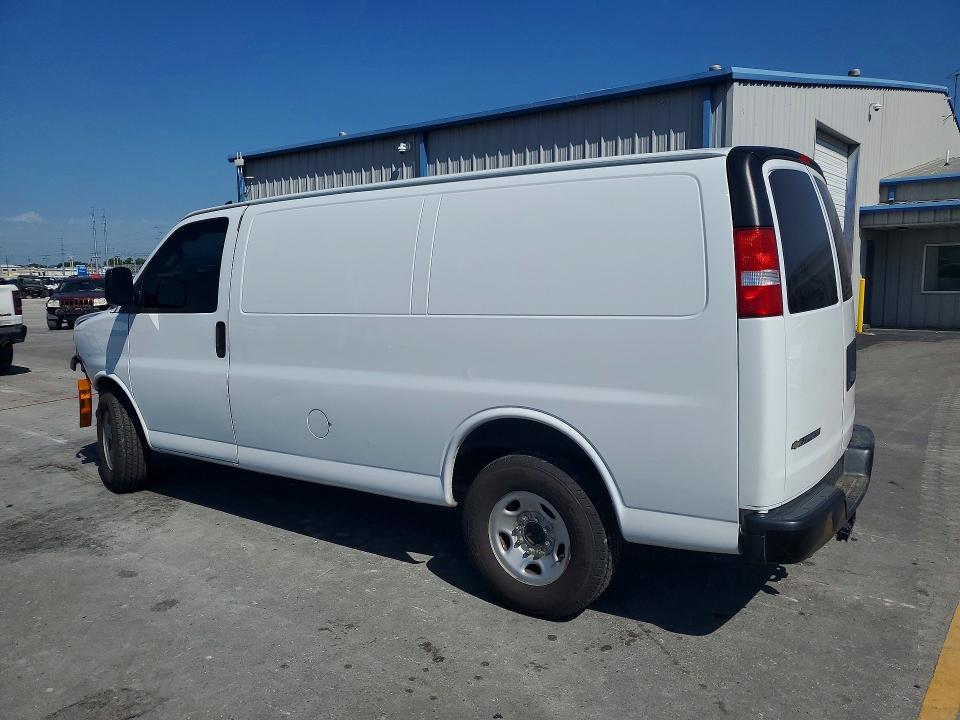 65665966 :رقم المزاد ، 1GCWGAFP1L1259563 vin ، 2020 Chevrolet Express 2500 مزاد بيع