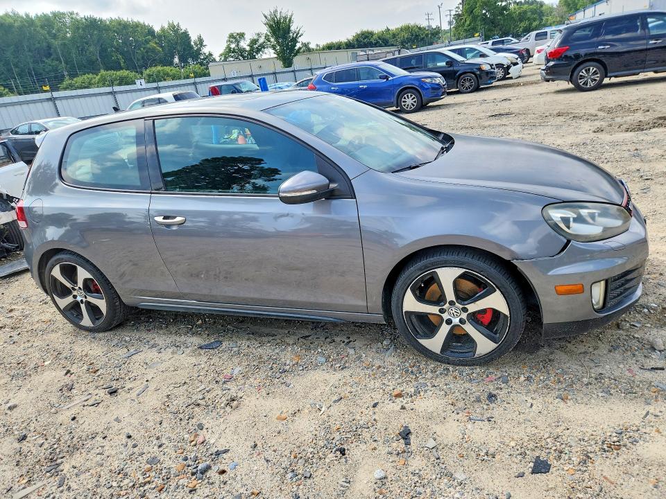 2011 Volkswagen Gti მანქანა იყიდება აუქციონზე, vin: WVWFD7AJ3BW187717, აუქციონის ნომერი: 64323666