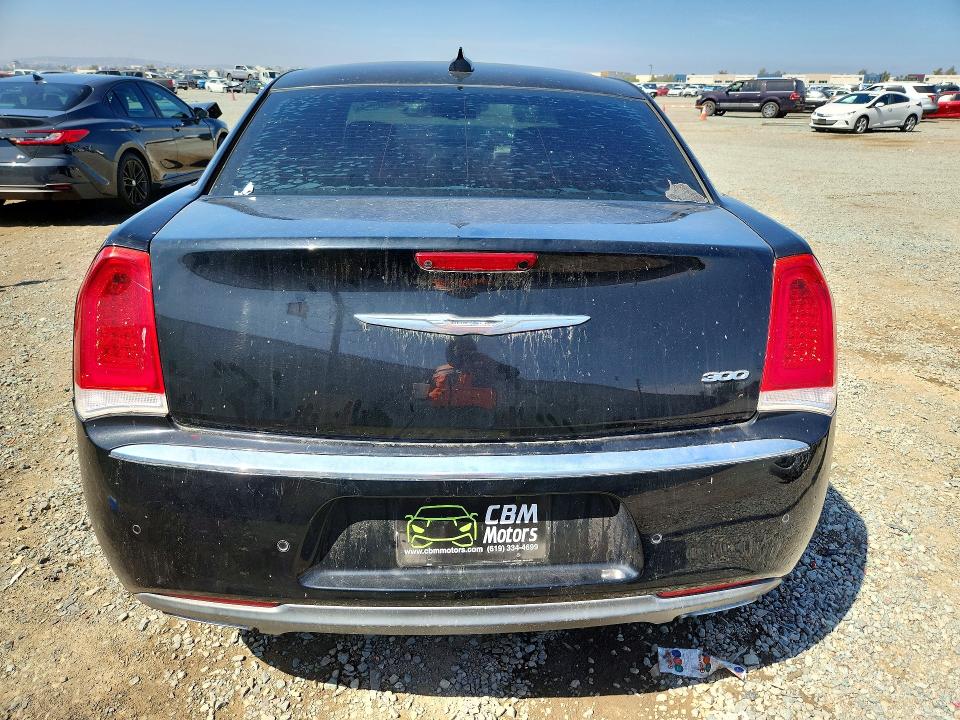 64316946 :رقم المزاد ، 2C3CCAAG9FH921759 vin ، 2015 Chrysler 300 مزاد بيع