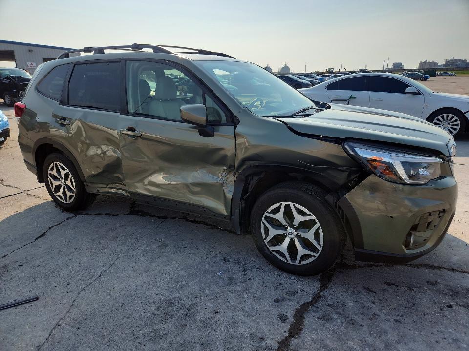 66291016 :رقم المزاد ، JF2SKAJC5MH587337 vin ، 2021 Subaru Forester مزاد بيع