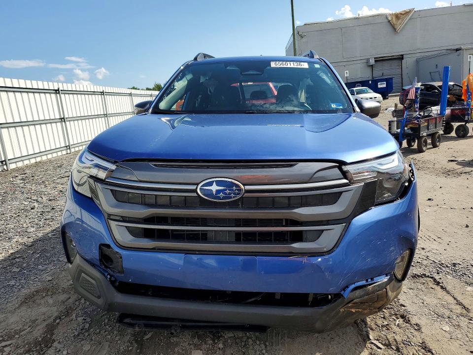 Продажа на аукционе авто 2025 Subaru Forester, vin: JF2SLSED1SH403918, номер лота: 65601136