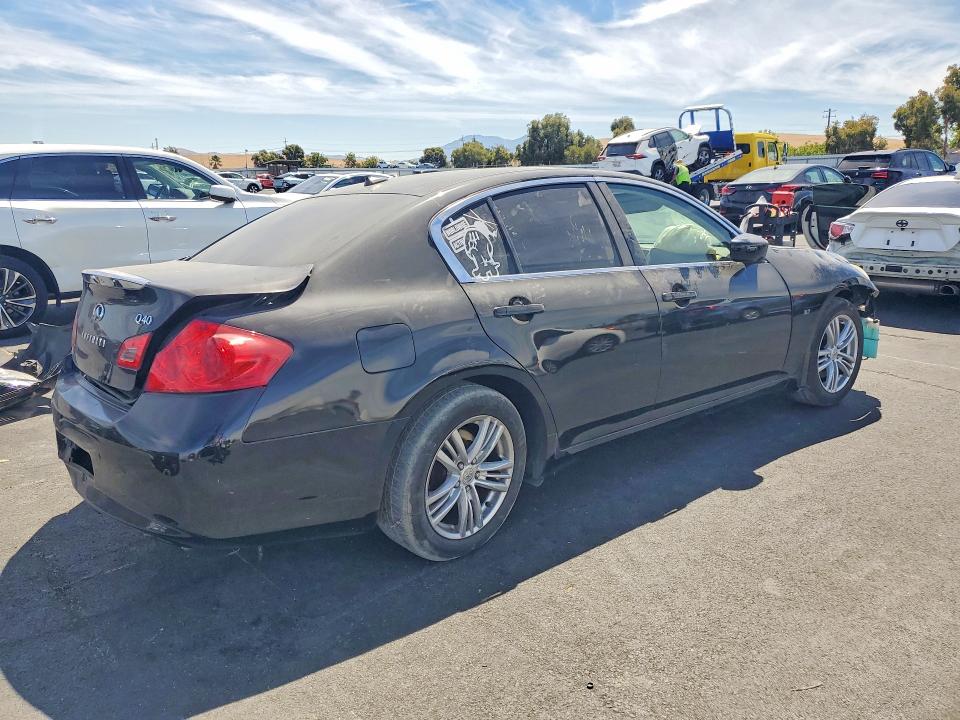 2015 Infiniti Q40 მანქანა იყიდება აუქციონზე, vin: JN1CV6ARXFM524629, აუქციონის ნომერი: 65210596