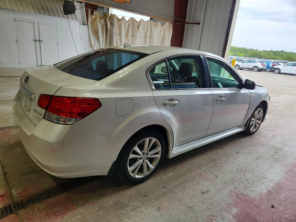 2014 Subaru Legacy მანქანა იყიდება აუქციონზე, vin: 4S3BMCC67E3023473, აუქციონის ნომერი: 65891036