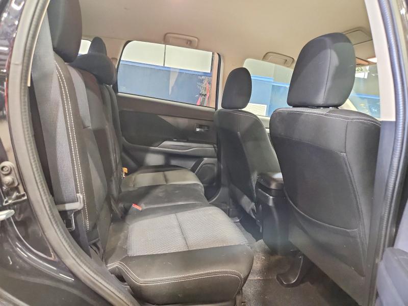 Продажа на аукционе авто 2016 Mitsubishi Outlander, vin: JA4AZ3A35GZ007062, номер лота: 63896106