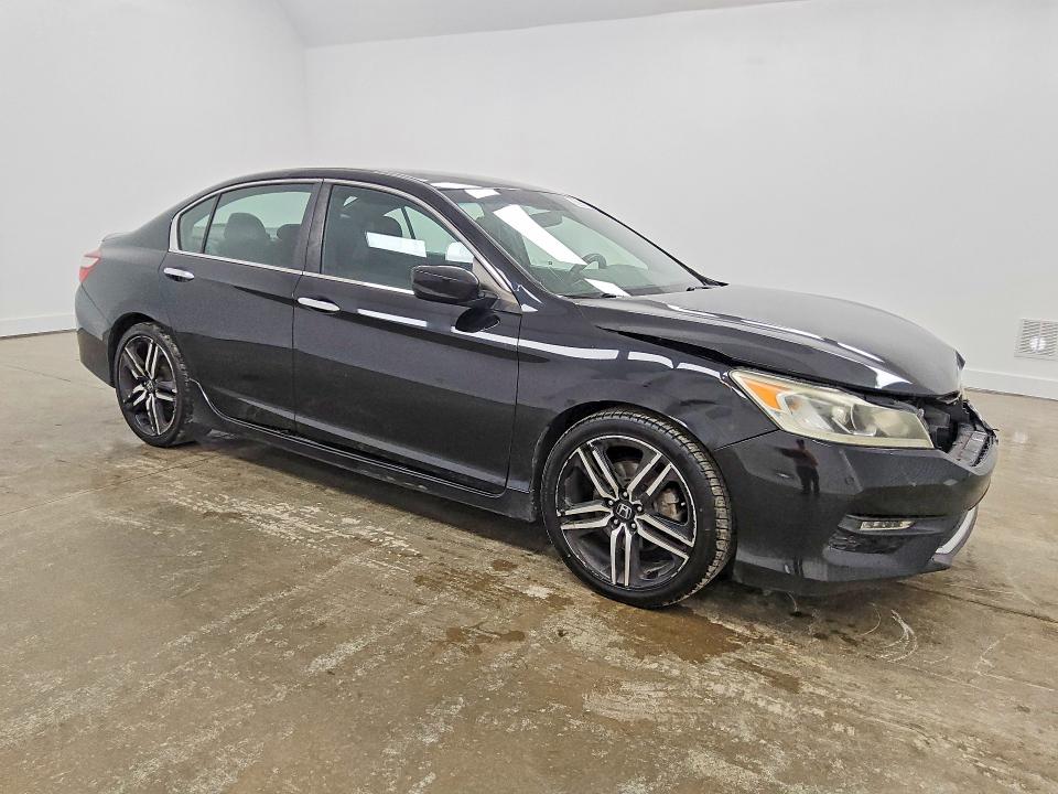 62335456 :رقم المزاد ، 1HGCR2F58HA128303 vin ، 2017 Honda Accord مزاد بيع
