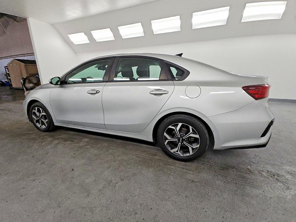 2019 Kia Forte მანქანა იყიდება აუქციონზე, vin: 3KPF24AD0KE015931, აუქციონის ნომერი: 61784186