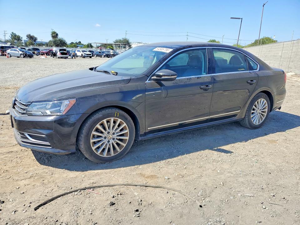 Продаж на аукціоні авто 2017 Volkswagen Passat, vin: 1VWBT7A32HC025054, номер лоту: 64666796