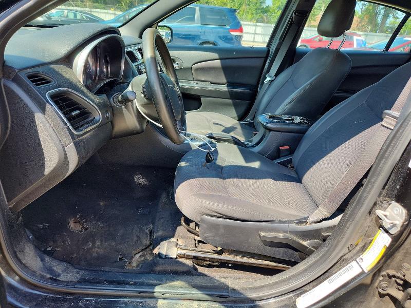 65631636 :رقم المزاد ، 1C3CCBAB3EN211398 vin ، 2014 Chrysler 200 مزاد بيع