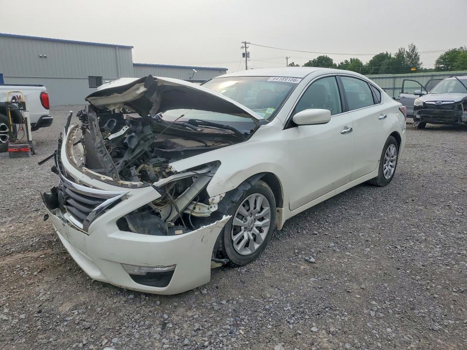 Продажа на аукционе авто 2014 Nissan Altima, vin: 1N4AL3AP0EN383138, номер лота: 64189156