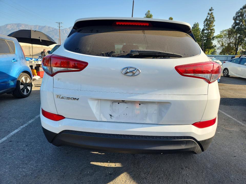 64046596 :رقم المزاد ، KM8J23A44GU235176 vin ، 2016 Hyundai Tucson مزاد بيع