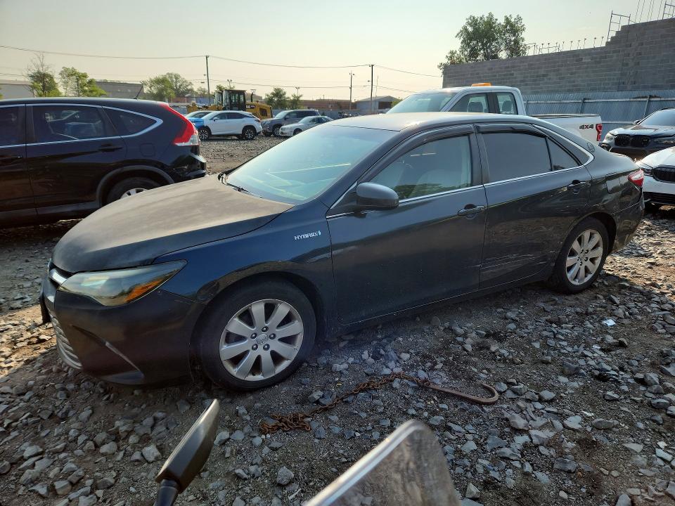 64401206 :رقم المزاد ، 4T1BD1FK3FU151889 vin ، 2015 Toyota Camry Hybrid مزاد بيع