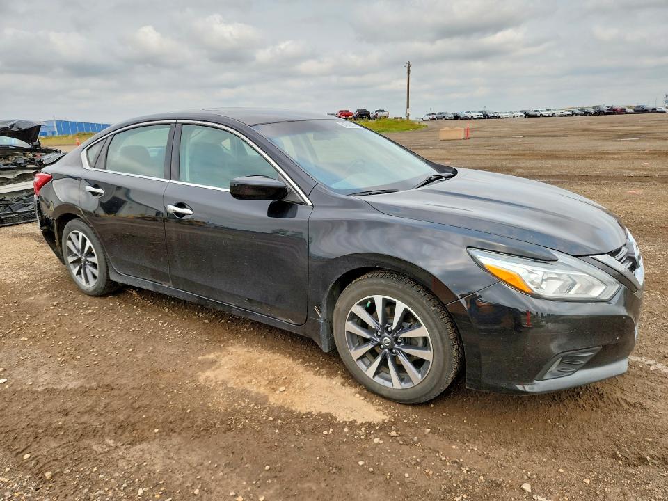 Auction sale of the 2017 Nissan Altima, vin: 1N4AL3AP3HN304291, lot number: 64743836