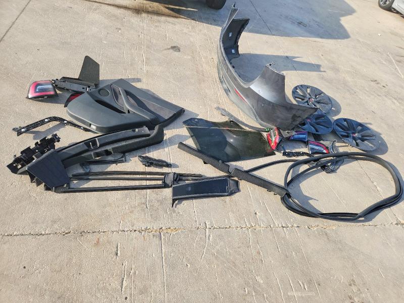 Продаж на аукціоні авто 2023 Tesla Model Y, vin: 7SAYGDEE8PF868725, номер лоту: 64071426