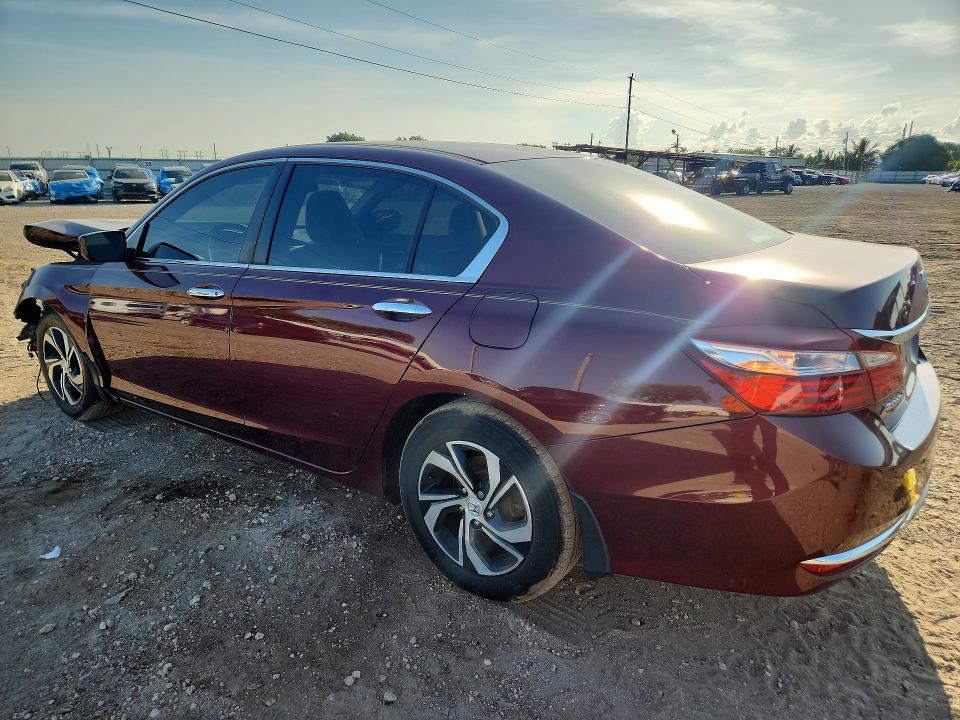 Продажа на аукционе авто 2017 Honda Accord, vin: 1HGCR2F39HA137946, номер лота: 64820246