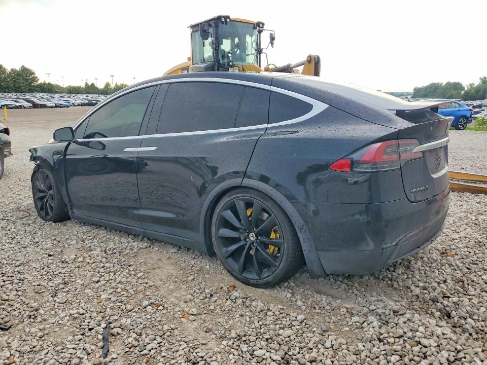 63347736 :رقم المزاد ، 5YJXCAE43GF000898 vin ، 2016 Tesla Model X مزاد بيع