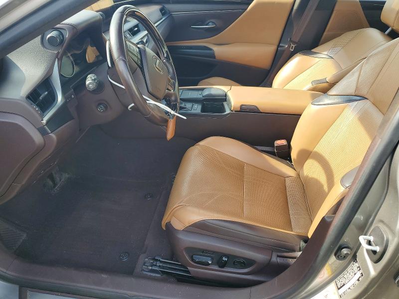 64480496 :رقم المزاد ، JTHBZ1B13K2002583 vin ، 2019 Lexus Es مزاد بيع