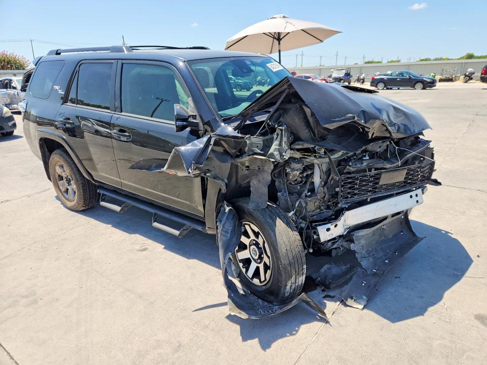 64331516 :رقم المزاد ، JTEBU5JR2L5800132 vin ، 2020 Toyota 4runner مزاد بيع